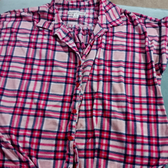shirt - Picture 1 of 1